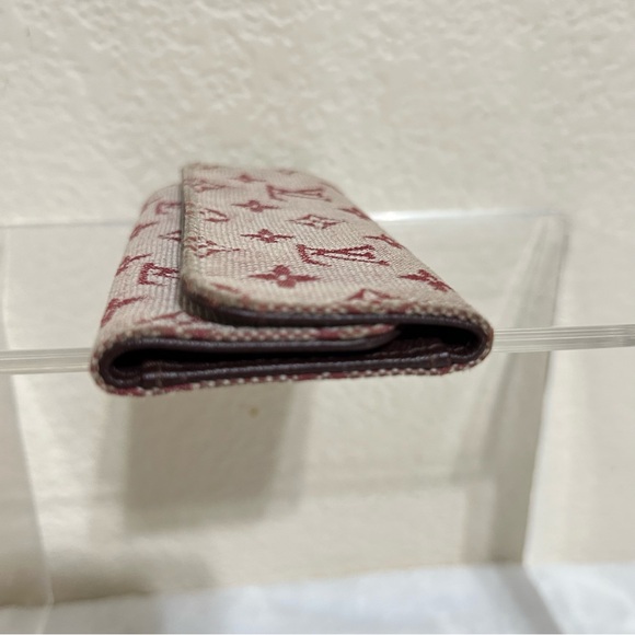 Louis Vuitton mini Lin cherry key holder - Picture 7 of 9